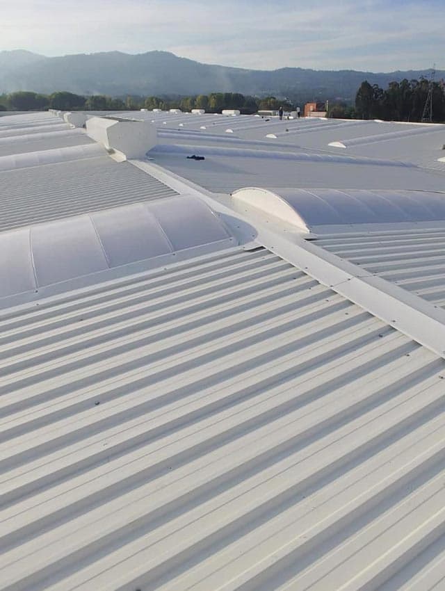 Cubiertas para naves, pabellones, colegios...